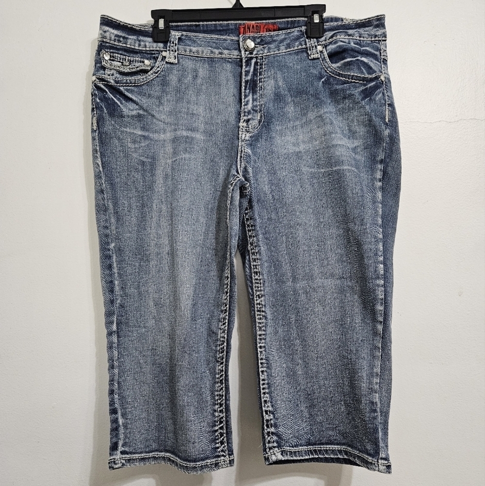 Y2K Vintage Zana Di Crystal embellished shorts. Size 18